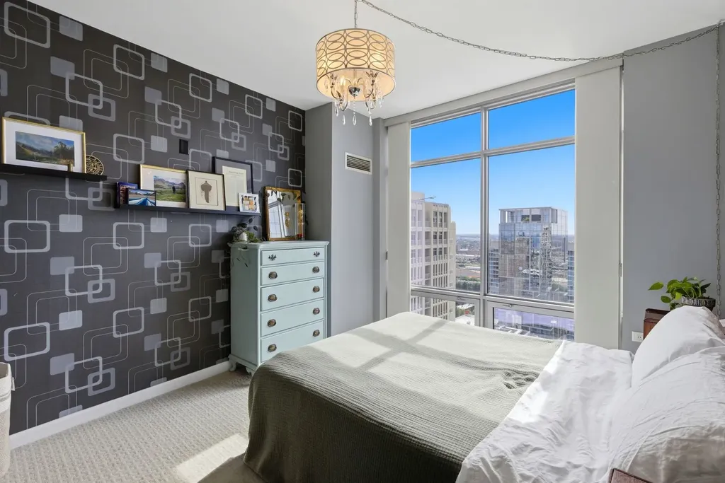 100 East 14th Street Chicago IL 60605