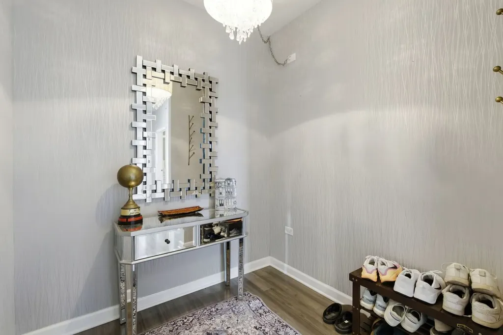 100 East 14th Street Chicago IL 60605