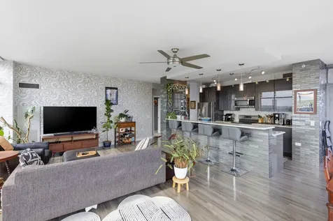 100 East 14th Street Chicago IL 60605