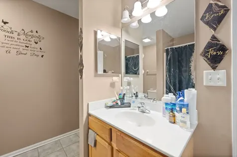 2269 Rebecca Circle Montgomery IL 60538