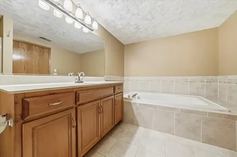 18550 Pine Lake Drive Tinley Park IL 60477