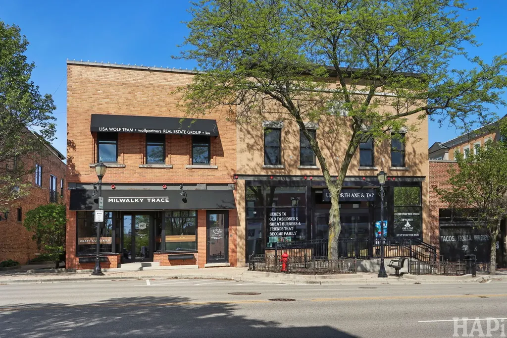 545-47 North Milwaukee Avenue Libertyville IL 60048