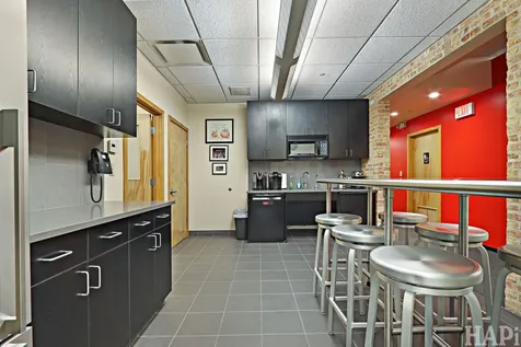 545-47 North Milwaukee Avenue Libertyville IL 60048
