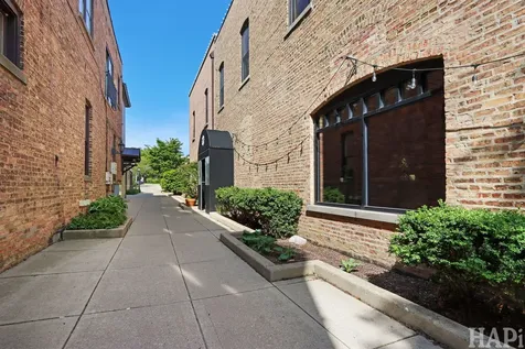 545-47 North Milwaukee Avenue Libertyville IL 60048