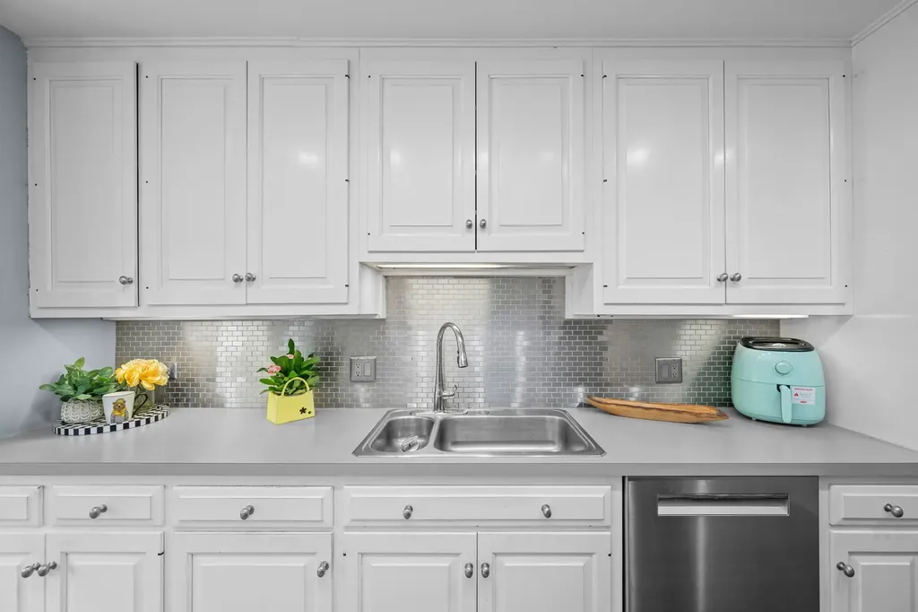 1704 South Western Avenue Park Ridge IL 60068