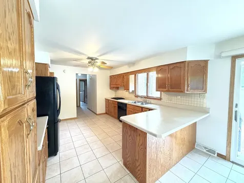 901 Lark Street Peotone IL 60468