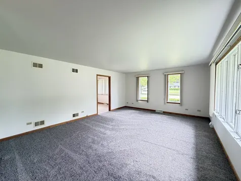 901 Lark Street Peotone IL 60468