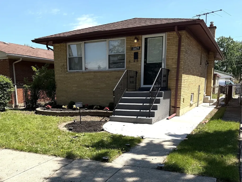 11635 South Justine Street Chicago IL 60643