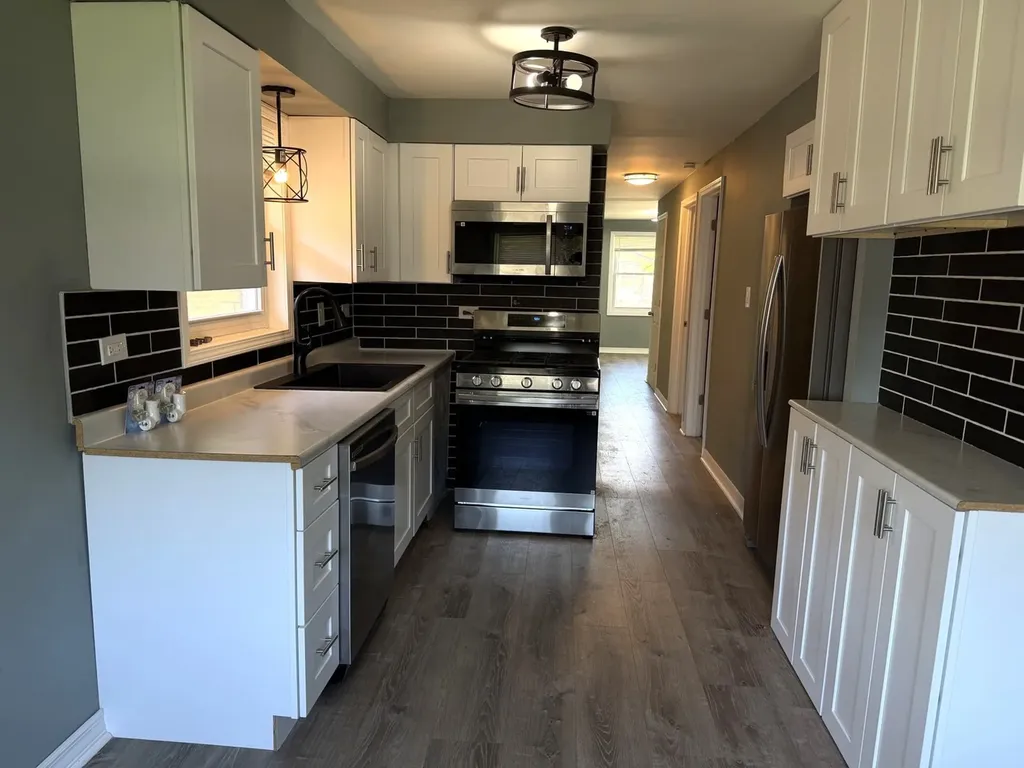 11635 South Justine Street Chicago IL 60643