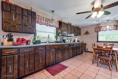 34908 South State Route 129 Braceville IL 60407