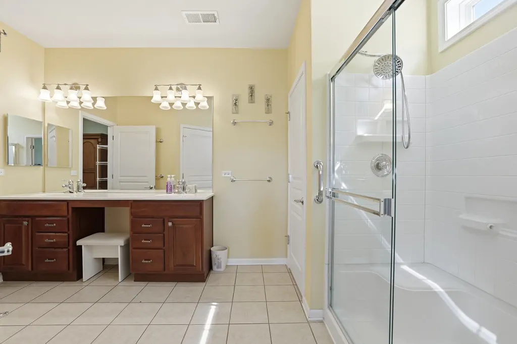 13905 Helena Road Huntley IL 60142
