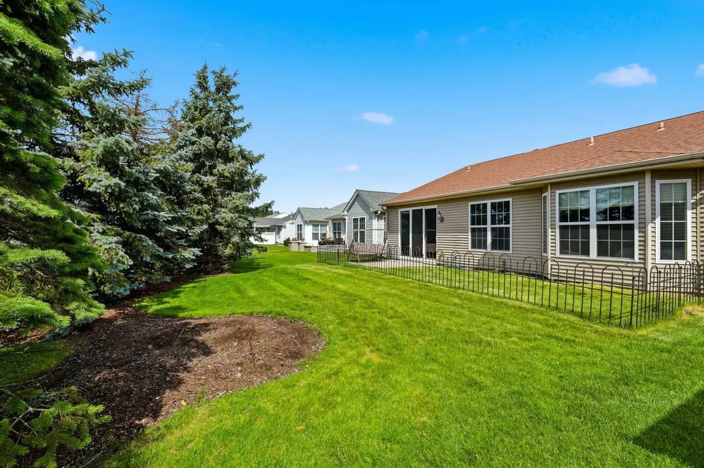 13905 Helena Road Huntley IL 60142