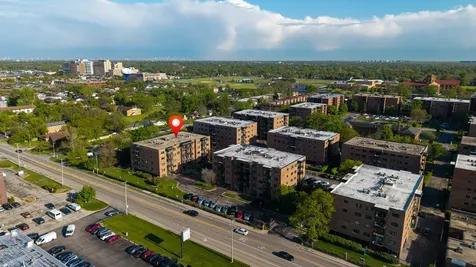 9335 Landings Lane Des Plaines IL 60016