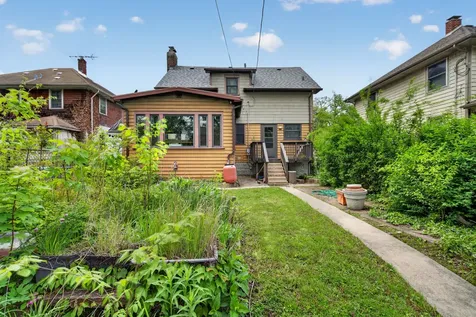 11427 South Longwood Drive Chicago IL 60643