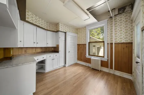 205 South Gage Street Somonauk IL 60552