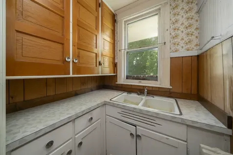 205 South Gage Street Somonauk IL 60552