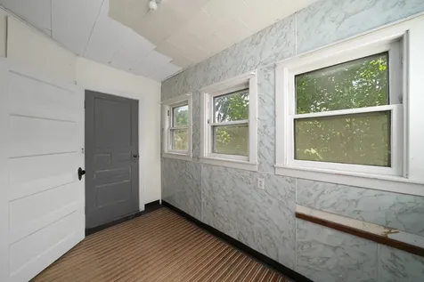 205 South Gage Street Somonauk IL 60552