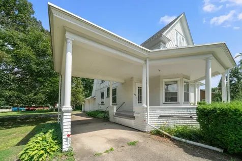 205 South Gage Street Somonauk IL 60552