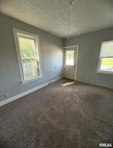 428 7TH Street Moline IL 61265