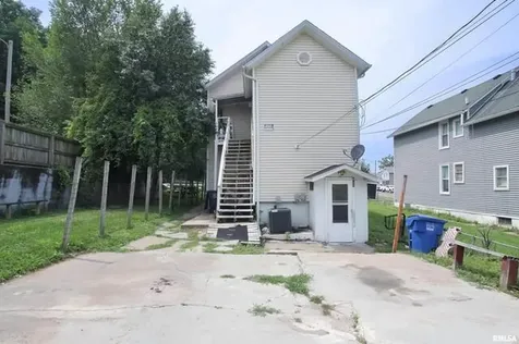 428 7TH Street Moline IL 61265