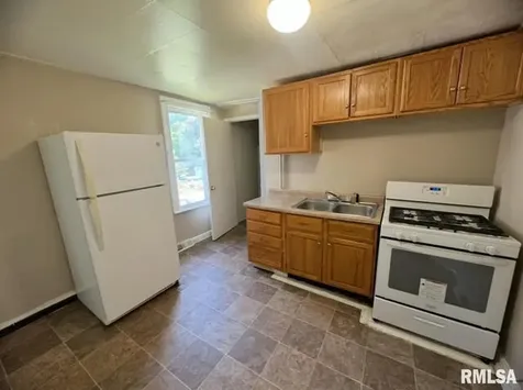 428 7TH Street Moline IL 61265