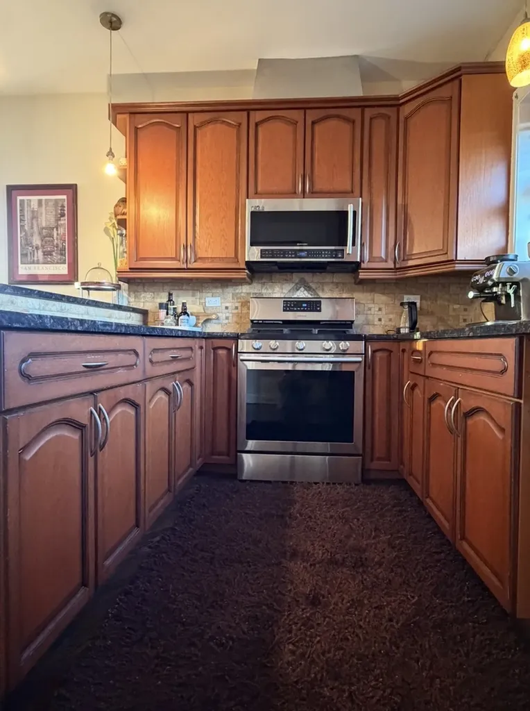 6906 West Medill Avenue Chicago IL 60707