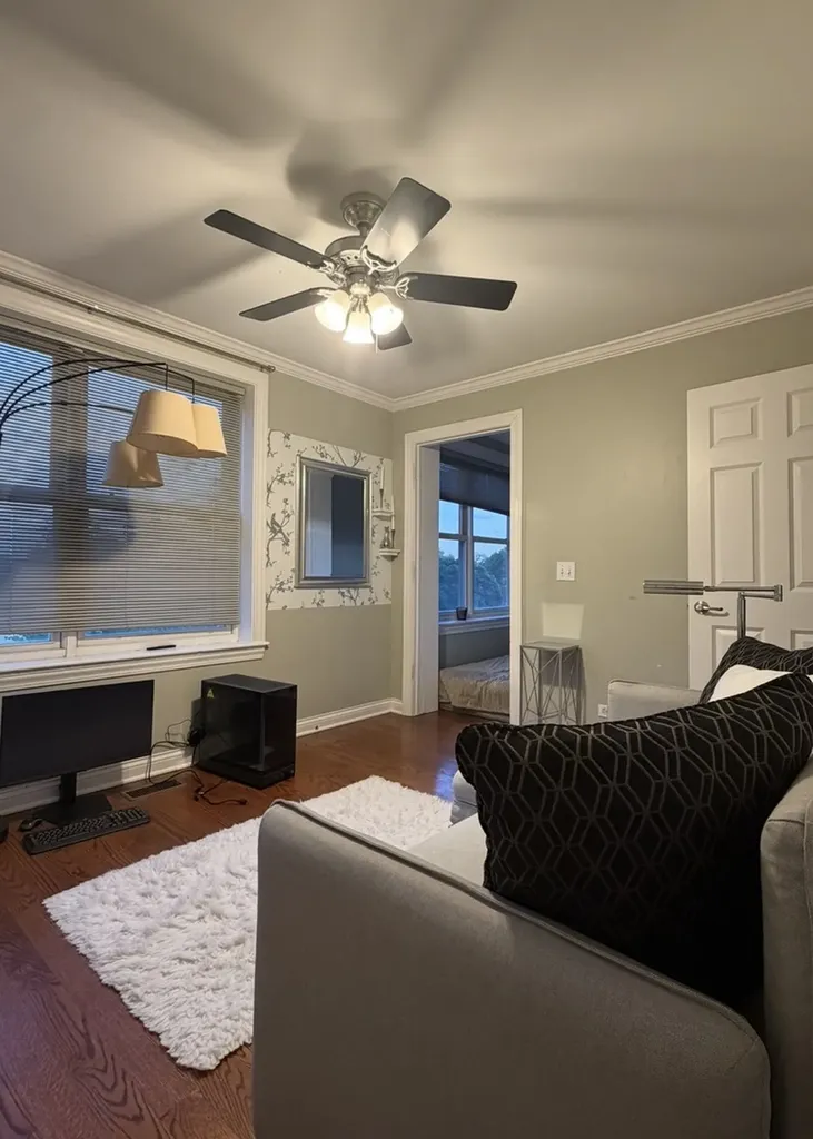 6906 West Medill Avenue Chicago IL 60707