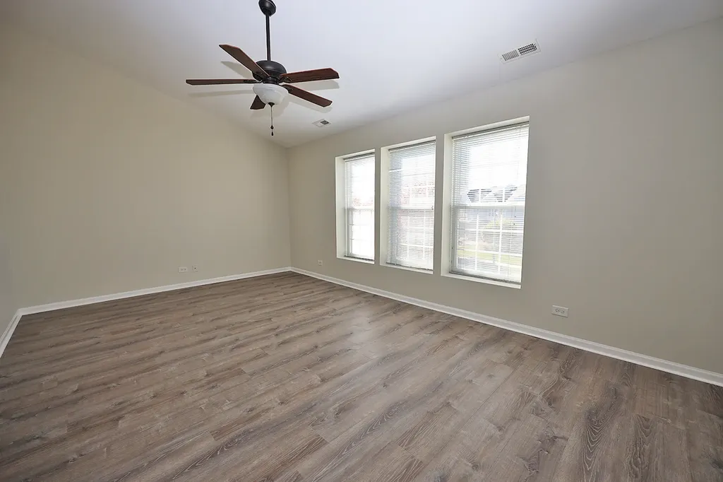24854 West Gates Lane Plainfield IL 60585