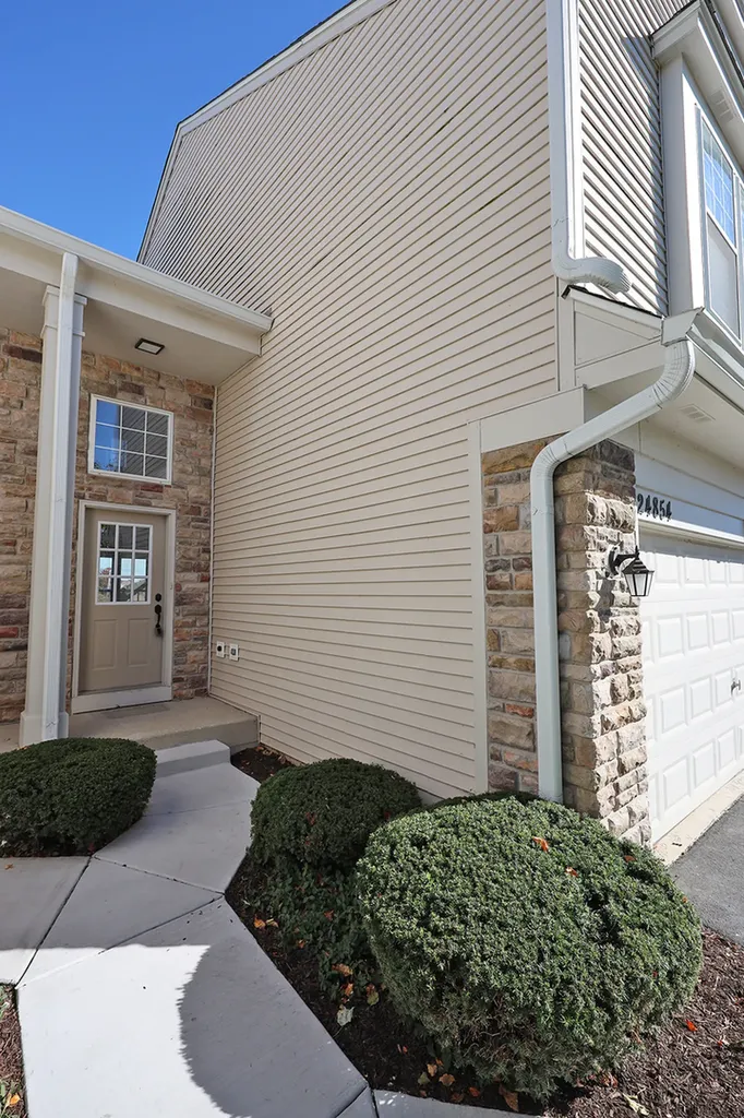24854 West Gates Lane Plainfield IL 60585