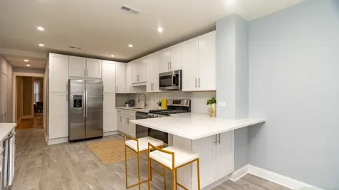 3734 North Racine Avenue Chicago IL 60613