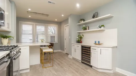 3734 North Racine Avenue Chicago IL 60613