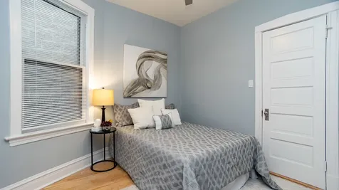 3734 North Racine Avenue Chicago IL 60613