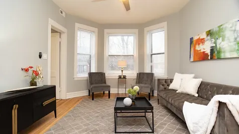 3734 North Racine Avenue Chicago IL 60613