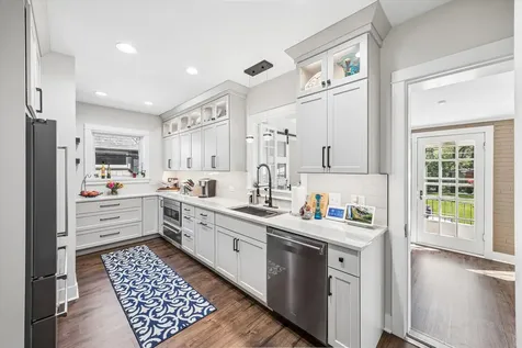 223 Southcote Road Riverside IL 60546