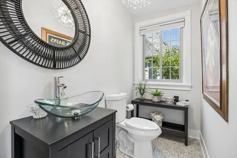 223 Southcote Road Riverside IL 60546