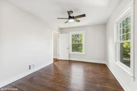 223 Southcote Road Riverside IL 60546