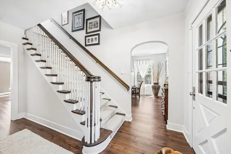 223 Southcote Road Riverside IL 60546