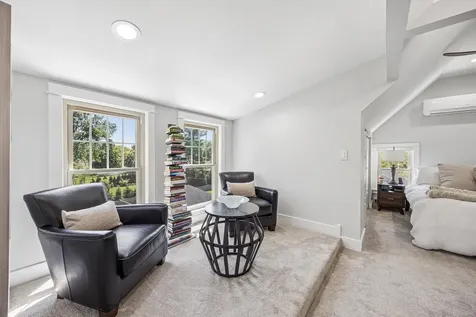 223 Southcote Road Riverside IL 60546