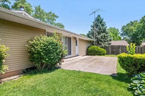 33 Somerset Road Montgomery IL 60538