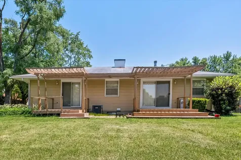 33 Somerset Road Montgomery IL 60538