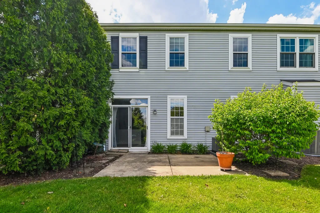 1212 Courtland Circle S Plainfield IL 60586
