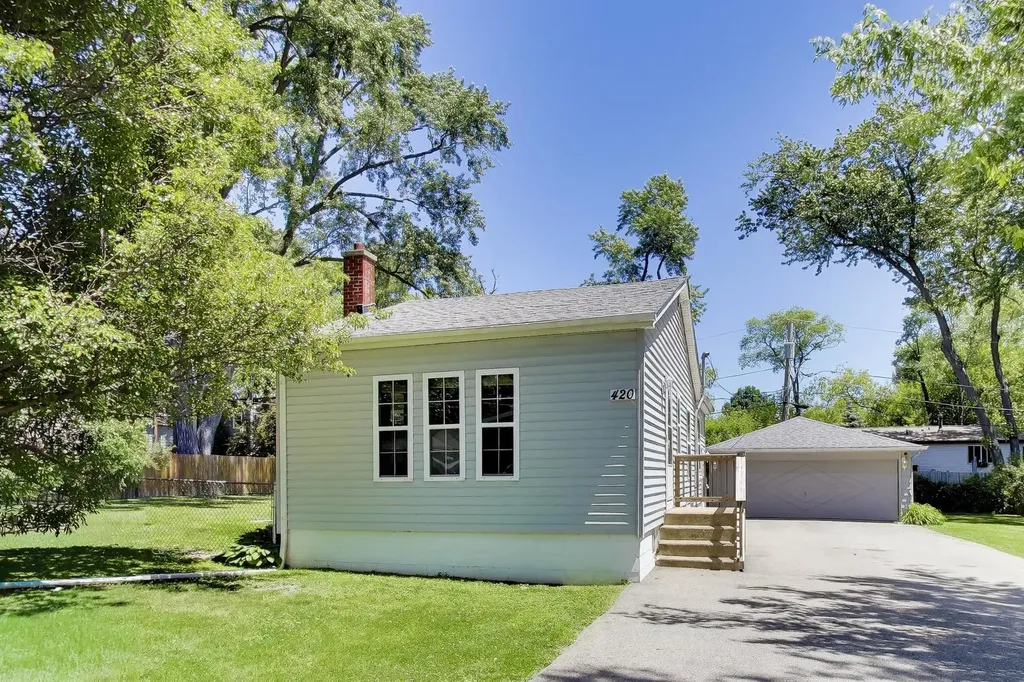 420 Lily Lane Lakemoor IL 60051