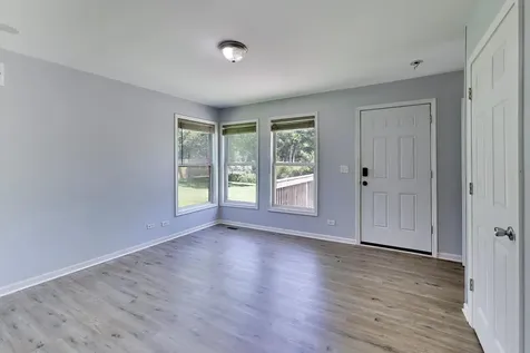 420 Lily Lane Lakemoor IL 60051