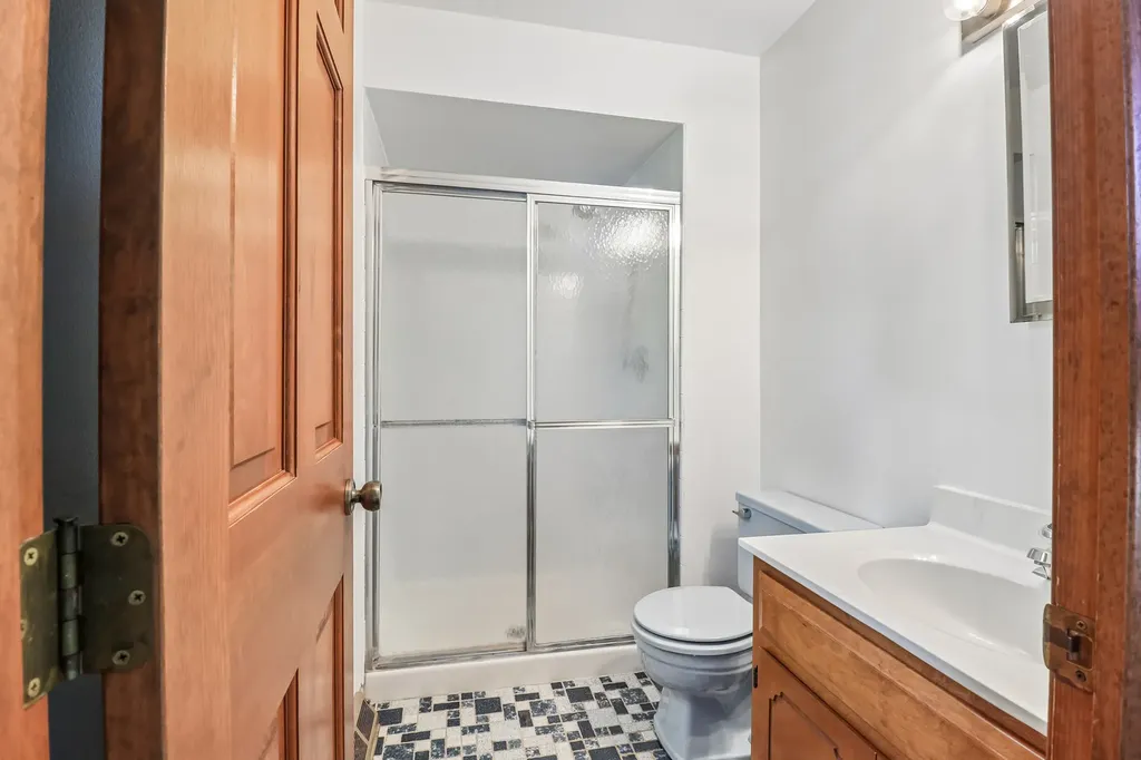 733 Buttonwood Circle SE Naperville IL 60540