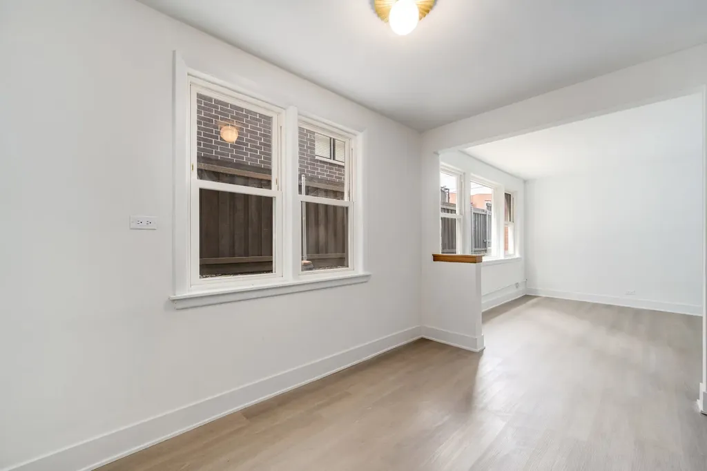 5516 West Higgins Avenue Chicago IL 60630