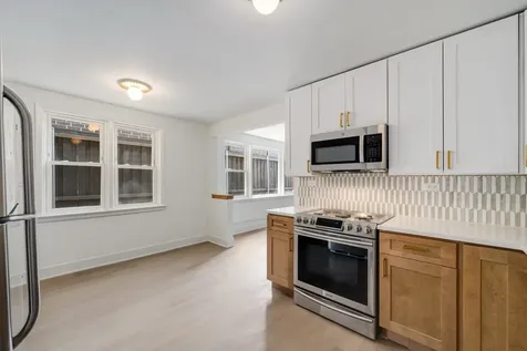 5516 West Higgins Avenue Chicago IL 60630