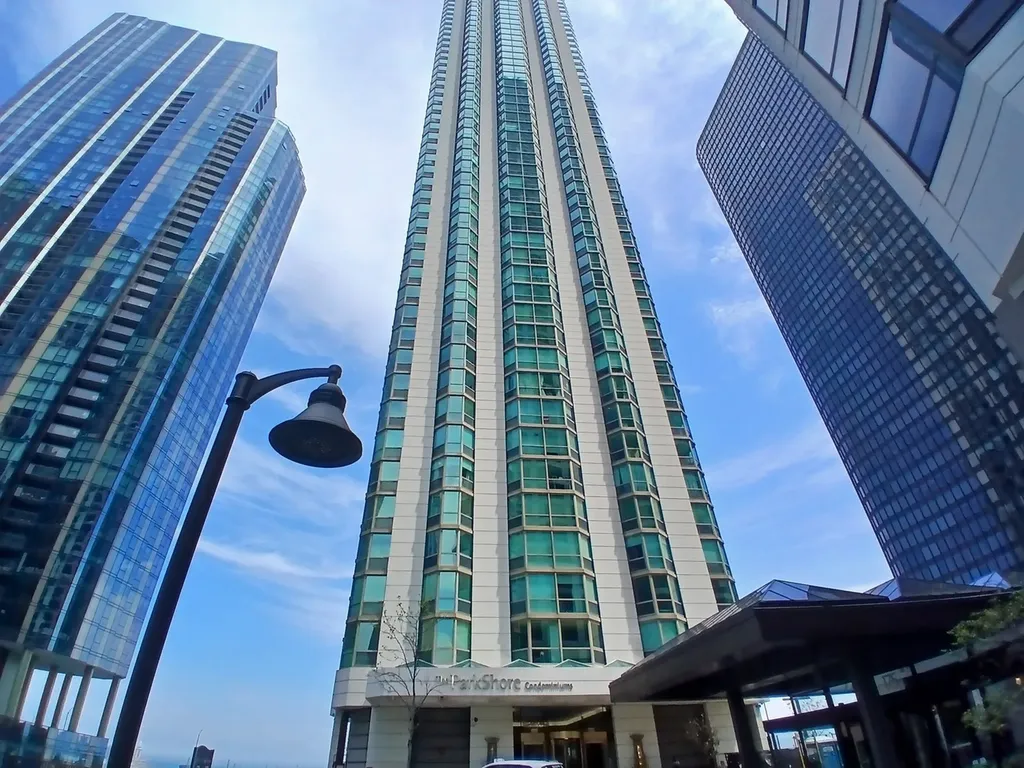 195 North Harbor Drive Chicago IL 60601