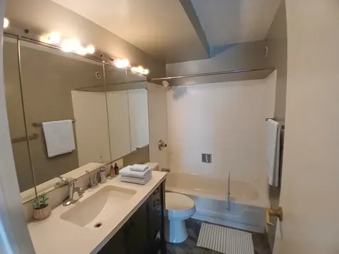 195 North Harbor Drive Chicago IL 60601