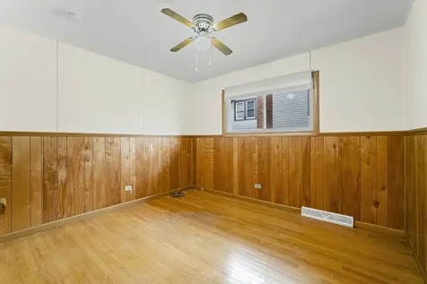 421 North Elm Street Itasca IL 60143