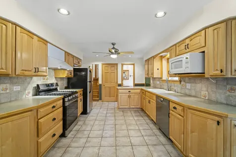 421 North Elm Street Itasca IL 60143
